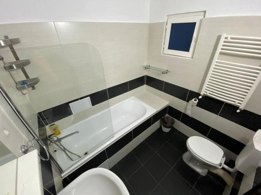 Green Apartment 43 Bucureşti Eksteriør bilde